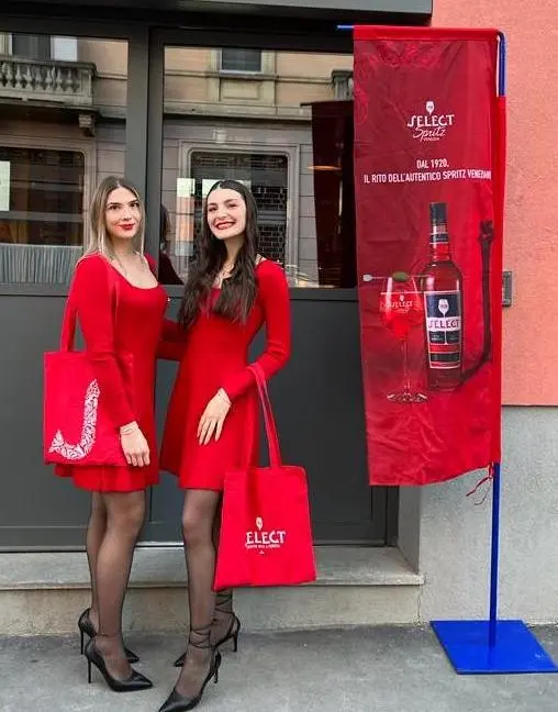 Staff Mind the Gap · Select · Milano